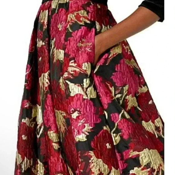 New with tags Eliza J women’s bodice jacquard ballgown in size 4 - Picture 11 of 11